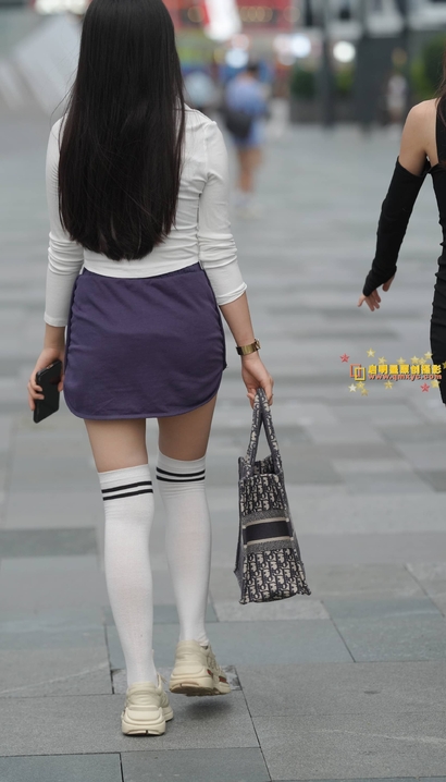 甜美运动女孩，北京街拍[QZ·737fz]